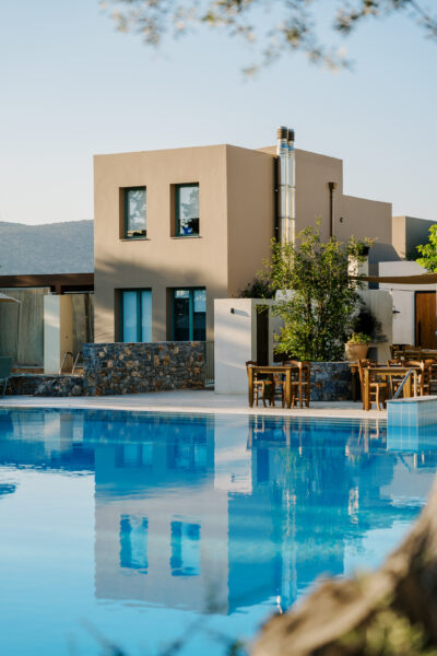 642 – Citrus Pool Bar